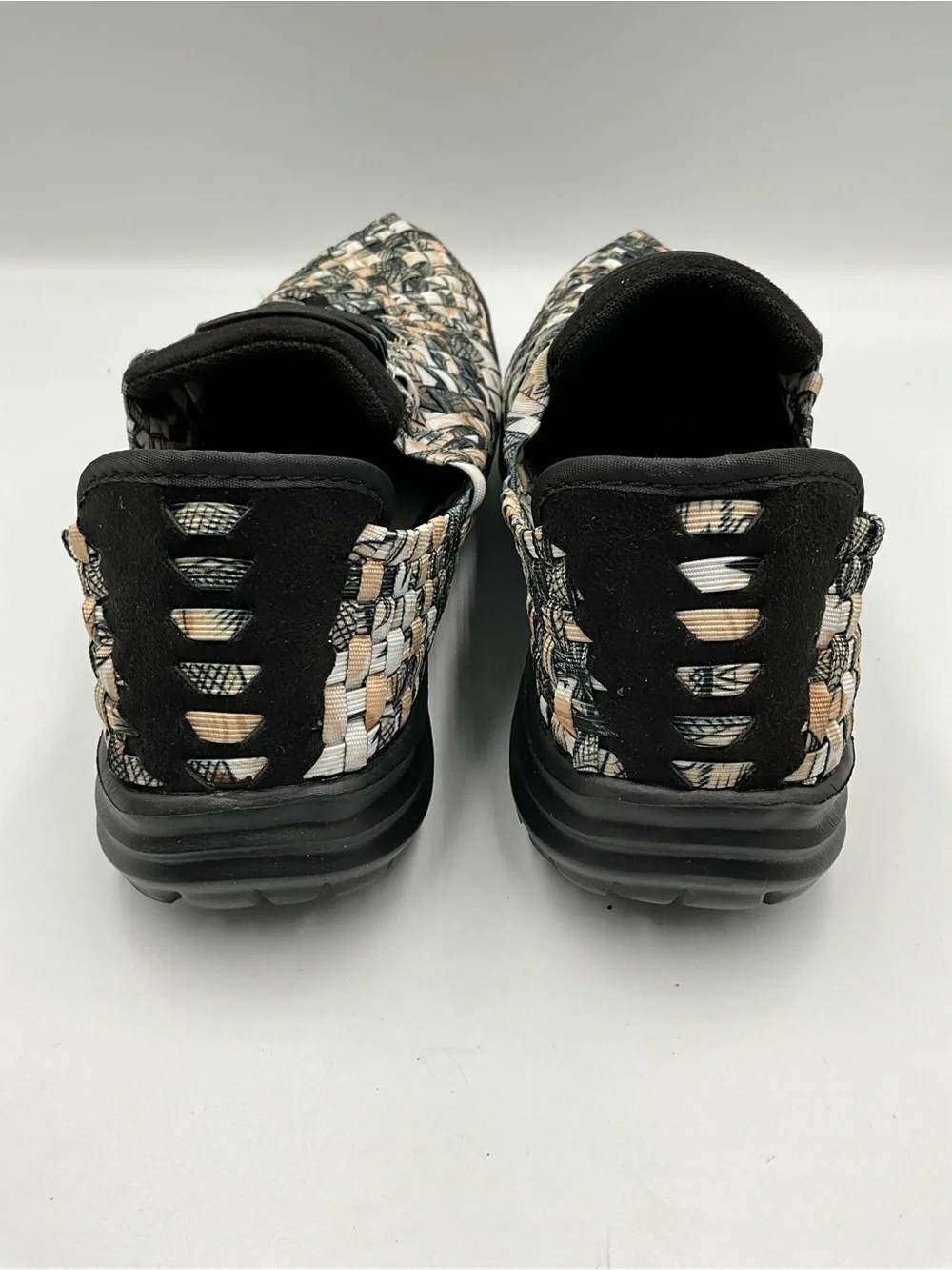 bernie mev. Sneakers Size 4 Black, White, Beige Woven Slip On Sneakers